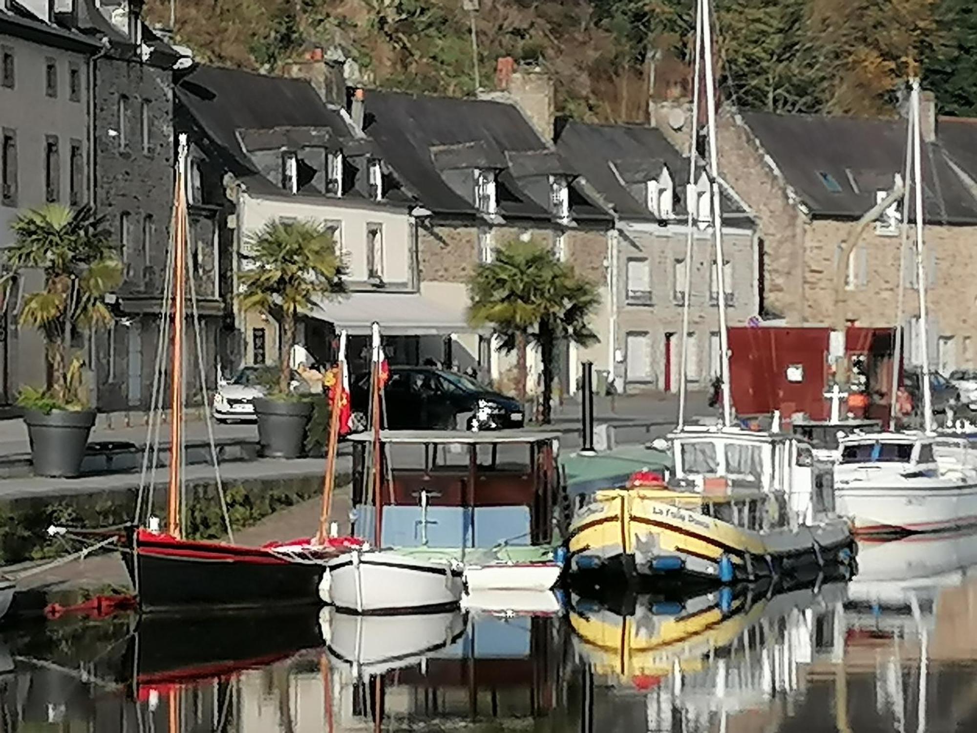 La Tocade Del Arte - Dinan Bed & Breakfast Lanvallay Exterior photo