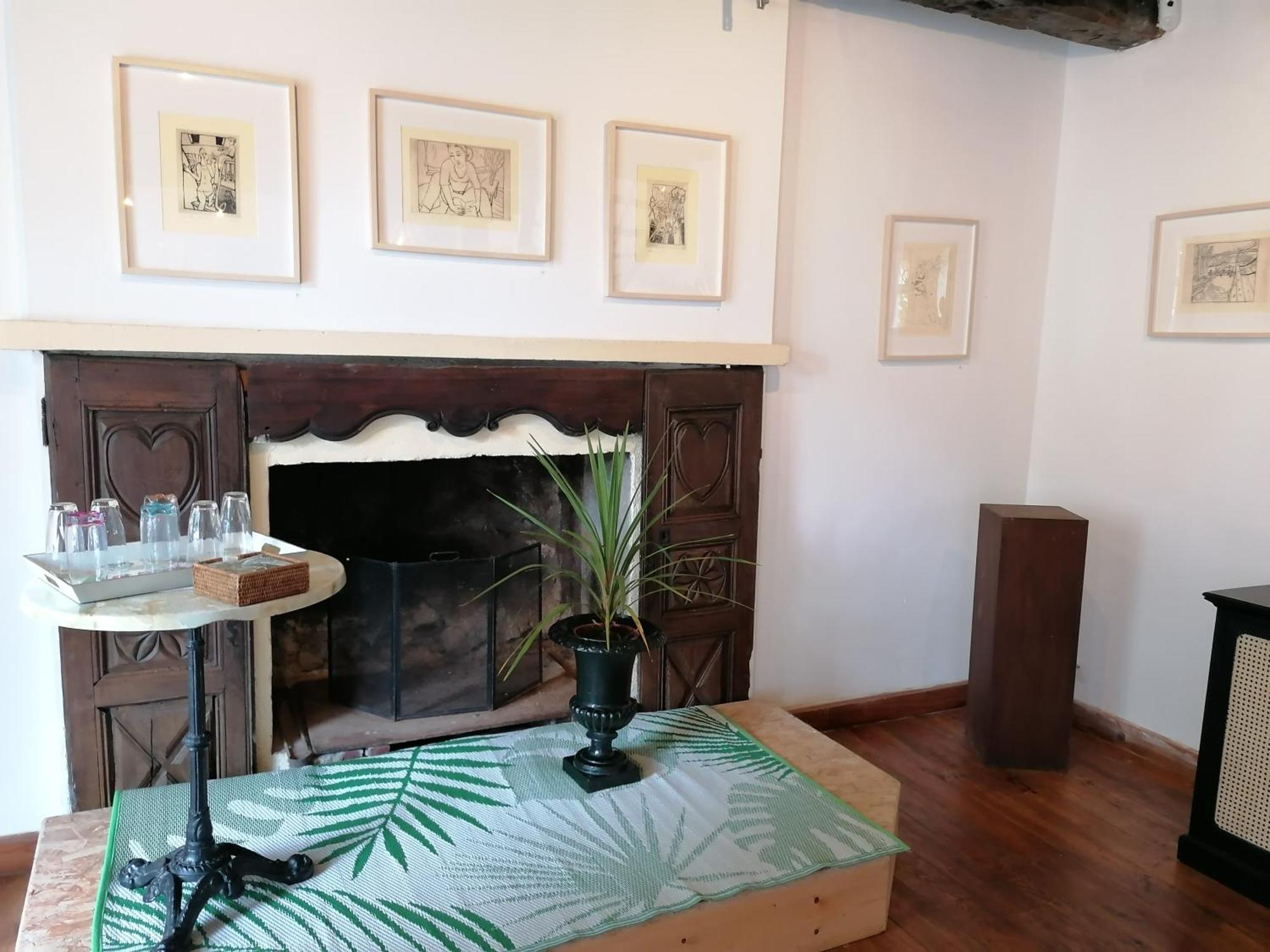 La Tocade Del Arte - Dinan Bed & Breakfast Lanvallay Exterior photo